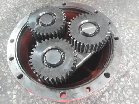 اهمیت بررسی انواع گیربکس خورشیدی صنعتی